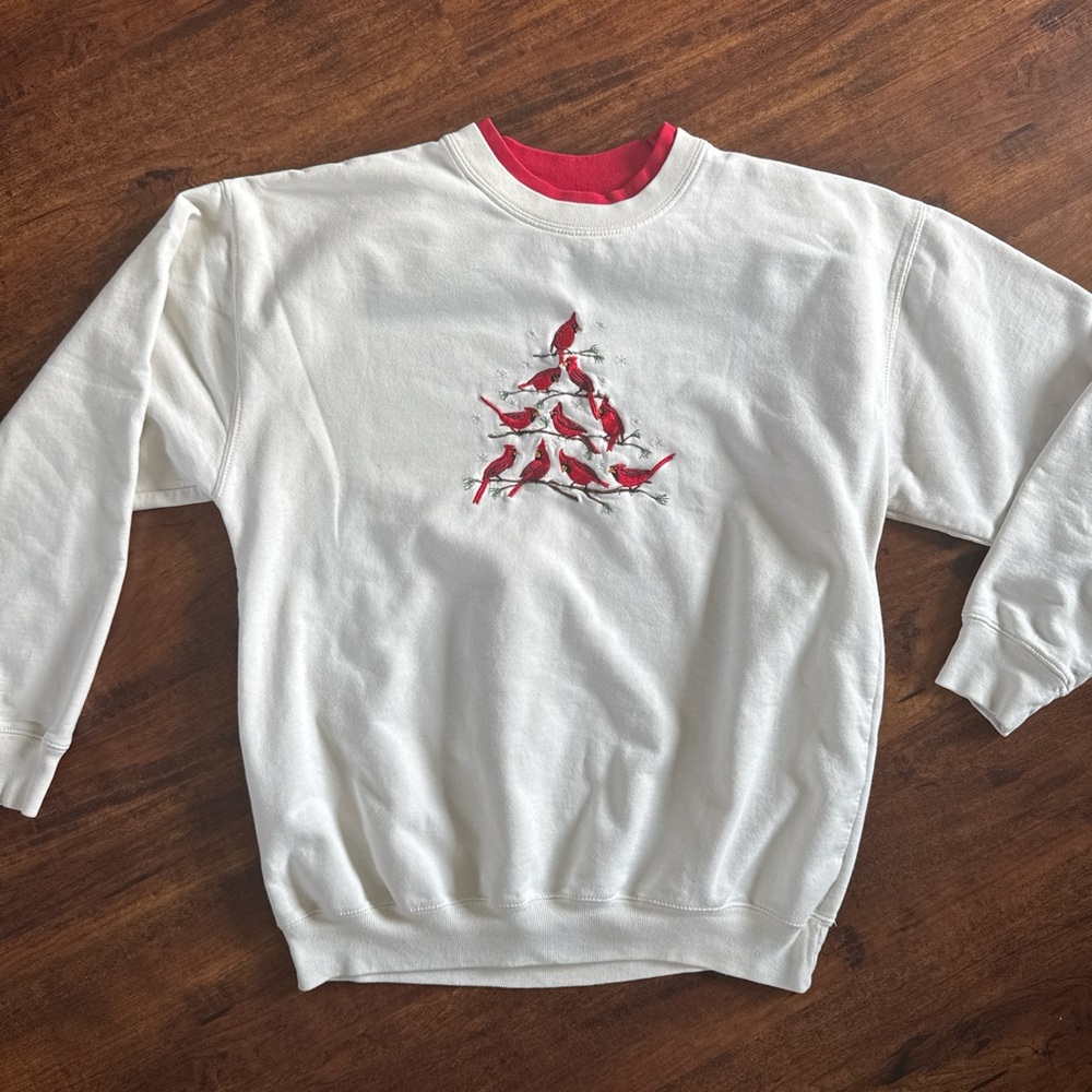Vintage crewneck with cardinals
